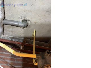 Loodgieter Dordrecht Hemelwaterafvoer zit los