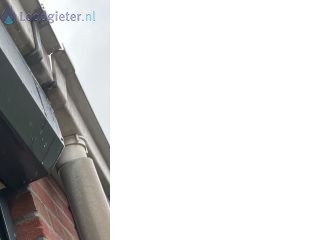 Loodgieter Reparatie dakgoot Regenpijp losgekomen en dakgoot repareren