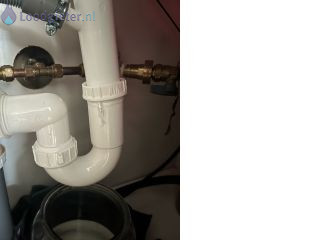 Loodgieter Ede Lekkage afvoer van gootsteen