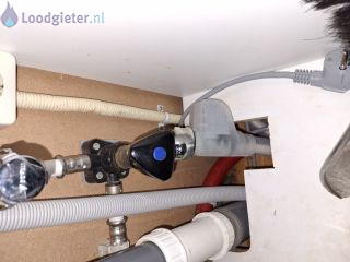 Loodgieter Vaatwasserkraan Vaatwasser kraan vervangen
