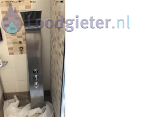 Loodgieter Douche Douche paneel plaatsen